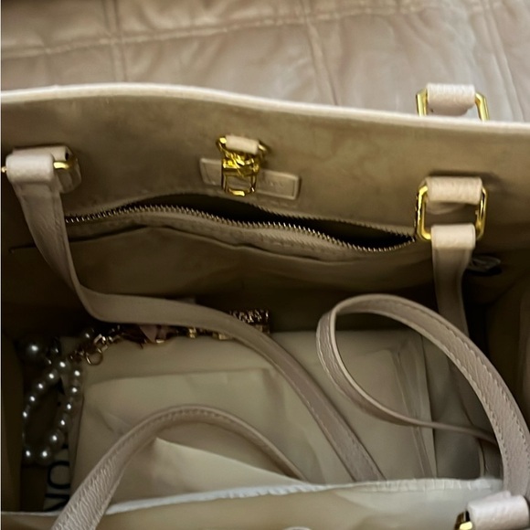 Designer Inspired Embossed Leather Tote Bag - Picture 3 of 5